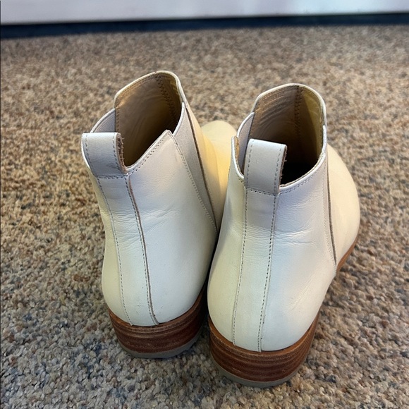 Nisolo Tan Ankle Boots - Picture 6 of 9